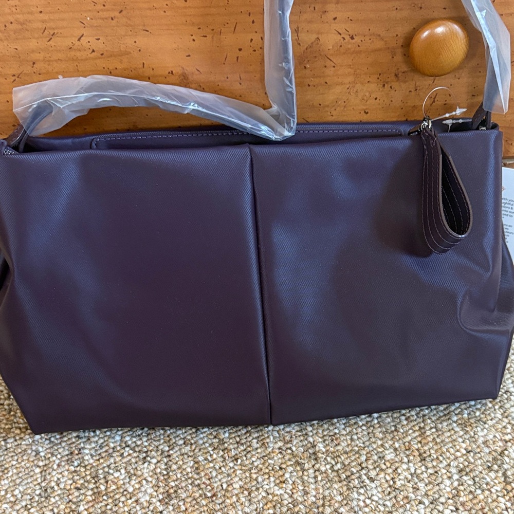 LUG HALF PLUNGE PLUM - Picture 2 of 4